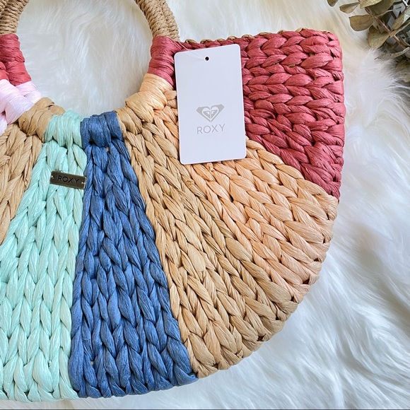 Roxy Bucket Bag PRICE FIRM - Picture 10 of 16